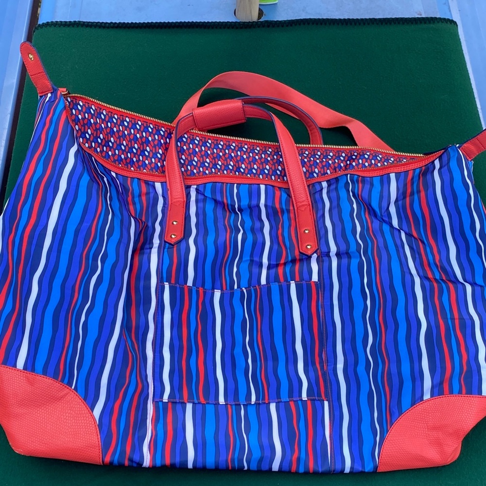 Vera Bradley Striped Red and Blue and white large travel, bag luggage duffel